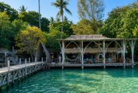 Meti Cottage di Pulau Meti, Halmahera Utara, menghadirkan suasana tenang dengan dermaga kayu, air laut jernih, dan nuansa tropis yang menyatu dengan alam. (Dok: Istimewa)