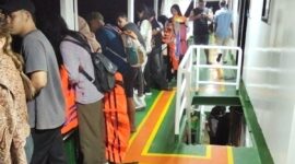 KECELAKAAN KAPAL - Kapal Motor (KM) Bunda Maria dengan rute Ternate ke Babang, Kabupaten Halmahera Selatan dilaporkan menabrak hamparan pasir di perairan Kota Tidore Kepulauan, Maluku Utara, Jumat (14/8/2026).