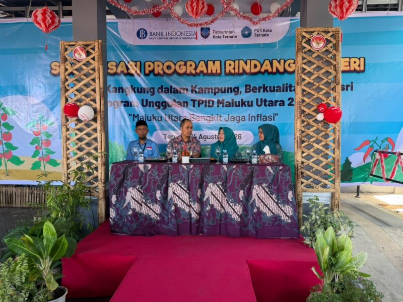 EKONOMI - Suasana penutupan Program RINDANG BERSERI (Rica dan Kangkung dalam Kampung Berkualitas dan Asri) di Ternate Tengah, Jumat (14/8/2026). Program Bank Indonesia Maluku Utara bersama Pemerintah Kota Ternate dan TP PKK Kota Ternate ini menjadi bagian dari upaya memperkuat ketahanan pangan sekaligus mendukung pengendalian inflasi di Maluku Utara.