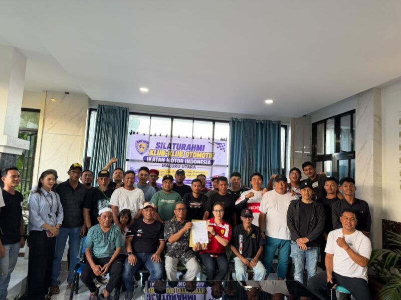 Sejumlah klub otomotif di Maluku Utara menyampaikan aspirasi terkait pergantian kepemimpinan Pengprov IMI Maluku Utara yang saat ini diketuai Hi. Jackson De Breving, Minggu (13/9/2026). (Dok: Istimewa).