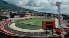 Stadion Gelora Kie Raha Ternate kini dibuka untuk masyarakat umum dengan skema dan tarif penyewaan fasilitas yang telah ditetapkan pengelola, Jumat (18/9/2026). (Dok: Instagram Malut United).