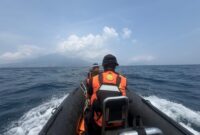 Tim SAR Gabungan melakukan pencarian terhadap bocah 6 tahun yang hilang di perairan Dufa-Dufa, Kota Ternate, Maluku Utara, Sabtu (19/9/2026). Pencarian memasuki hari ketujuh sebelum operasi SAR resmi ditutup dan dilanjutkan dengan pemantauan. (Dok: Istimewa)