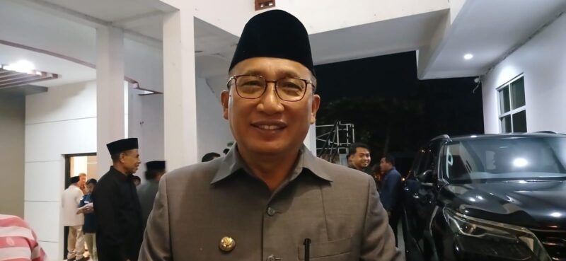 Wali Kota Ternate M. Tauhid Soleman menyampaikan keterangan terkait Dana Bagi Hasil (DBH) sekitar Rp110 miliar yang belum disalurkan Pemerintah Provinsi Maluku Utara, Selasa (22/9/2026). (Dok: Istimewa)