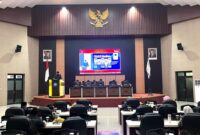 Suasana rapat paripurna DPRD Kota Ternate saat pembahasan Rancangan Perubahan APBD Tahun Anggaran 2026, Jumat (25/9/2026). (Dok: Wahana Malut/Ical)