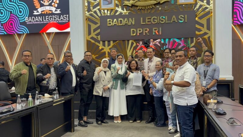 Rapat Dengar Pendapat Umum (RDPU) bersama Badan Legislasi (Baleg) DPR RI dan Koalisi Kawal RUU Masyarakat Adat di Gedung Nusantara I, Jakarta, Rabu (7/10/2026). (Dok: Istimewa)