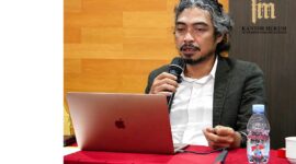 Kuasa hukum Direktur Utama Perumda Ake Gaale Kota Ternate, Fahruddin Maloko, menyatakan pihaknya masih mendalami somasi yang dilayangkan Abdullah Bandang terkait tuntutan pembayaran penghargaan masa jabatan, Jumat (16/10/2026). (Dok: Istimewa)